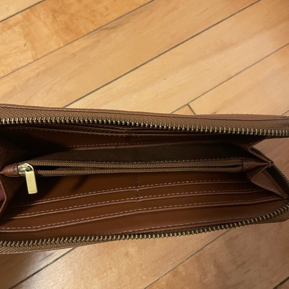 Fossil Brown Leather Women's Wallet - Picture 3 of 3